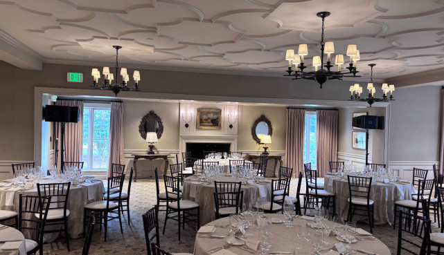 Cocktail hour at Forsyth Country Club