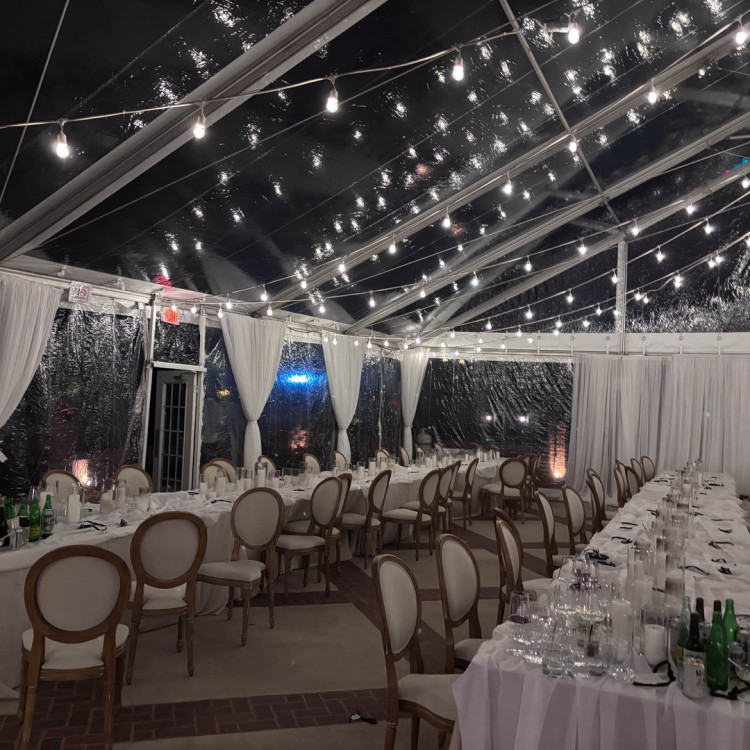 Hourglass for a wedding in a Tent