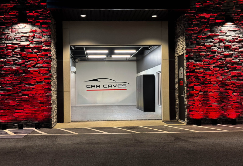 Uplighting car caves