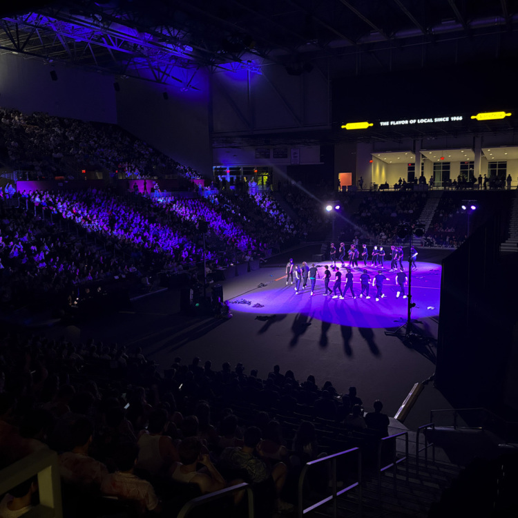 Elon Greek dance with moving lights